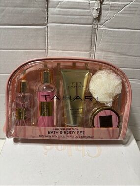 Tahari limited edition Gold Bath & Body Gift Set